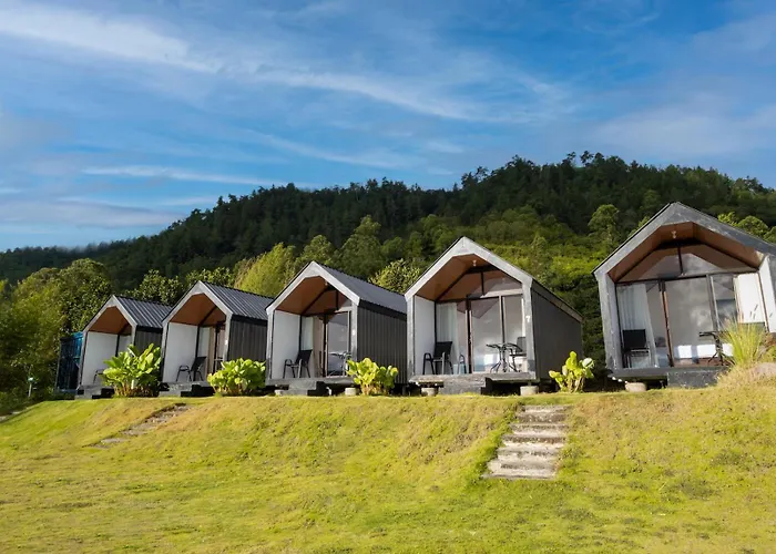 Royal Indah Glamping ロッジ Kintamani